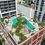 3002 Downtown Miami Apt In Front Of Kaseya Center With Gym And Pool