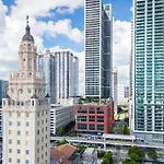 3002 Downtown Miami Apt In Front Of Kaseya Center With Gym And Pool
