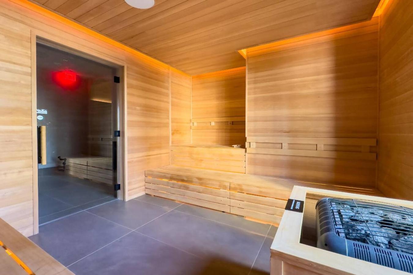 3002 Downtown In Front Of Kaseya Center With Gym And Pool Ferienhaus *